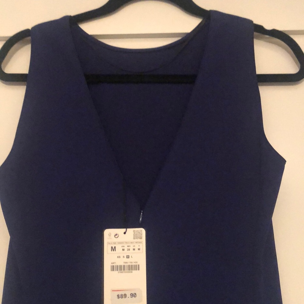 Dress - Picture 6 of 7